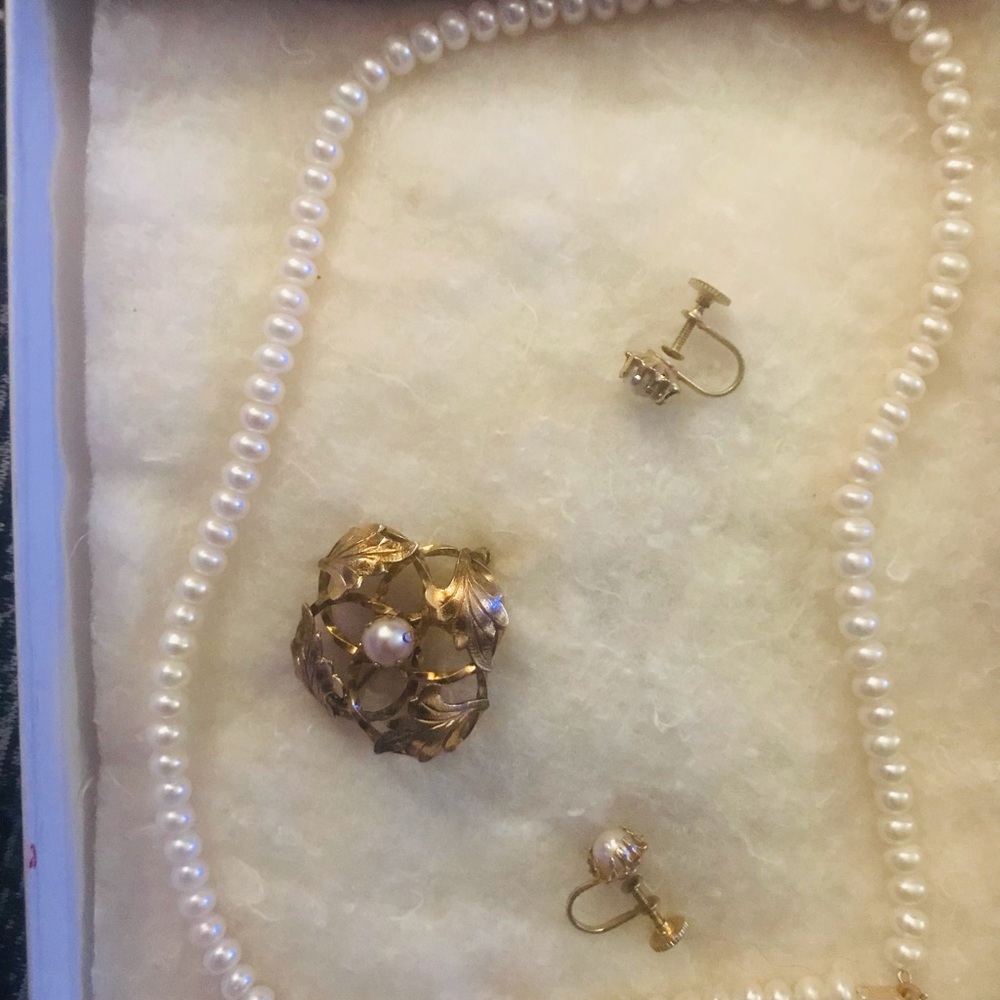 10k gold real certified pearls